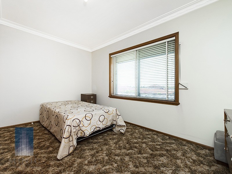 6 Barmond Road, Cannington WA 6107