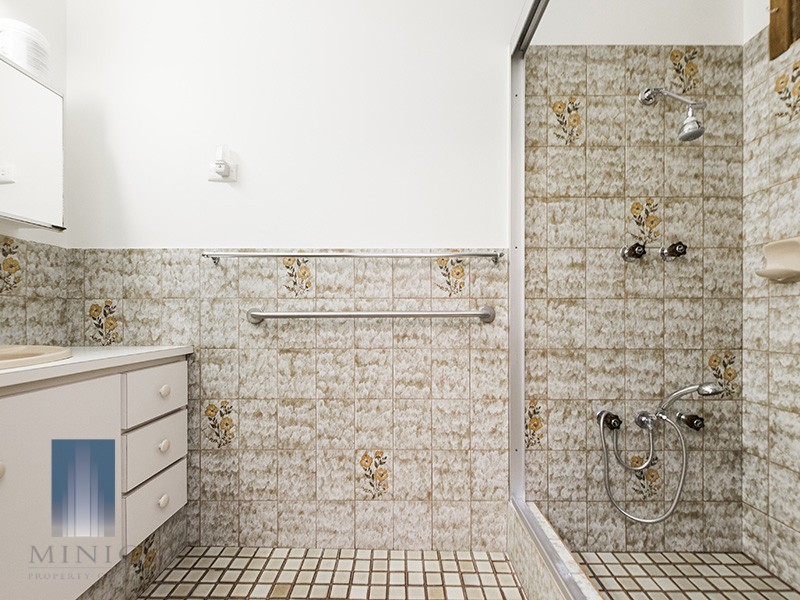 6 Barmond Road, Cannington WA 6107