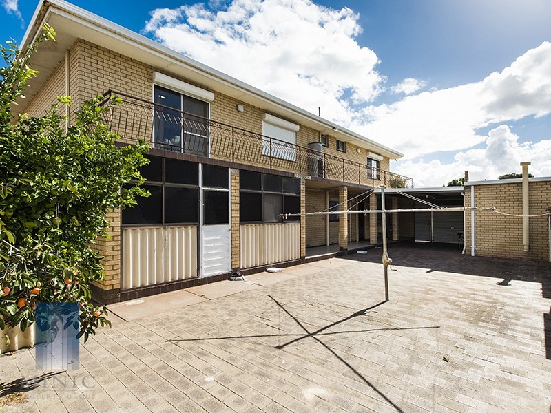 6 Barmond Road, Cannington WA 6107