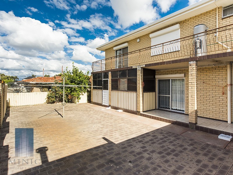 6 Barmond Road, Cannington WA 6107