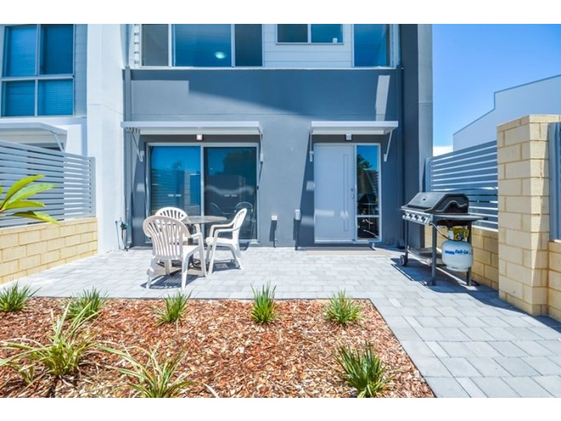 7/9 Streatham Street, Beckenham WA 6107