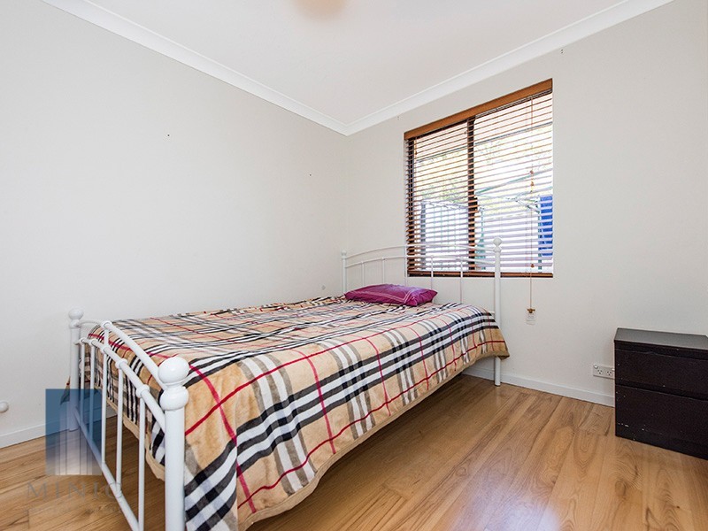 1B Hopkinson Way, Wilson WA 6107