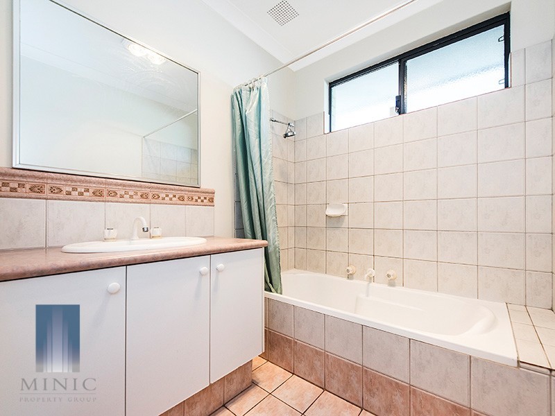 1B Hopkinson Way, Wilson WA 6107