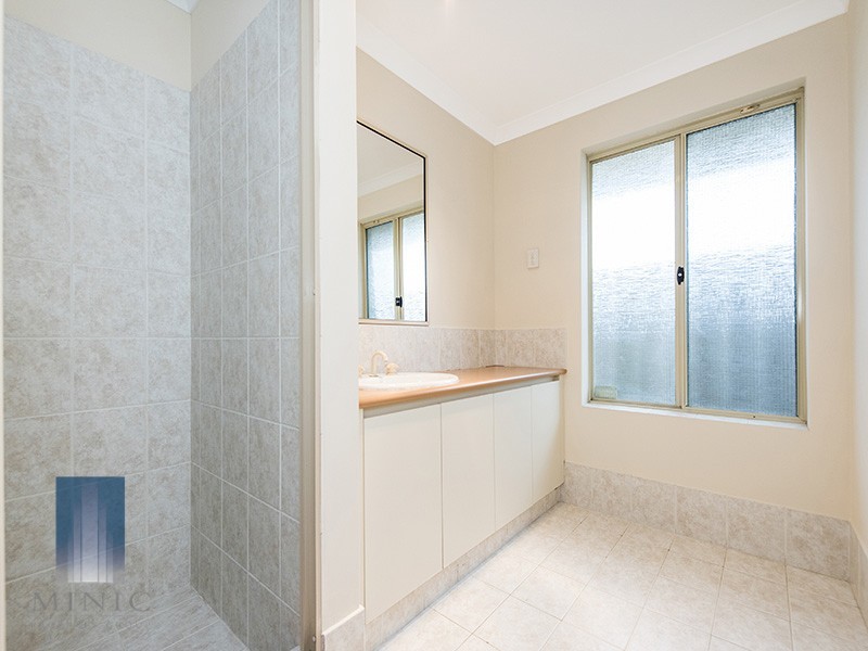 37 Aylesbury Close, Jandakot WA 6164