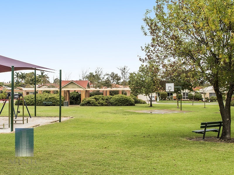 37 Aylesbury Close, Jandakot WA 6164