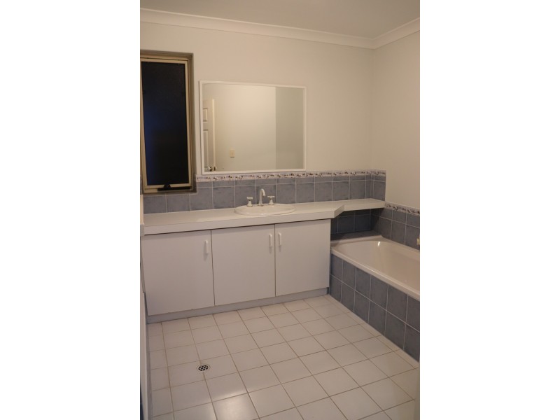 18 Davilak Crescent, Manning WA 6152