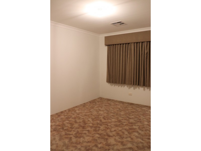 18 Davilak Crescent, Manning WA 6152