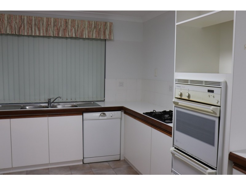 18 Davilak Crescent, Manning WA 6152