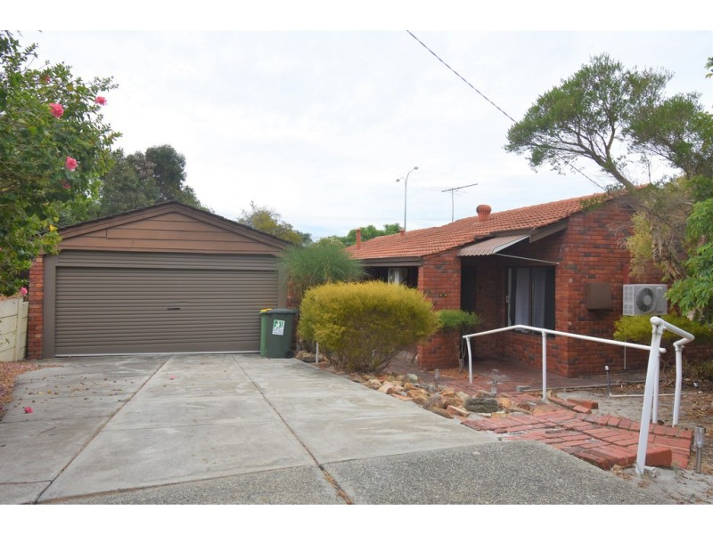 69 Hawford Way, Willetton WA 6155