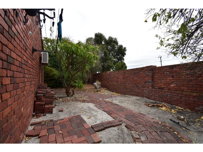 69 Hawford Way, Willetton WA 6155