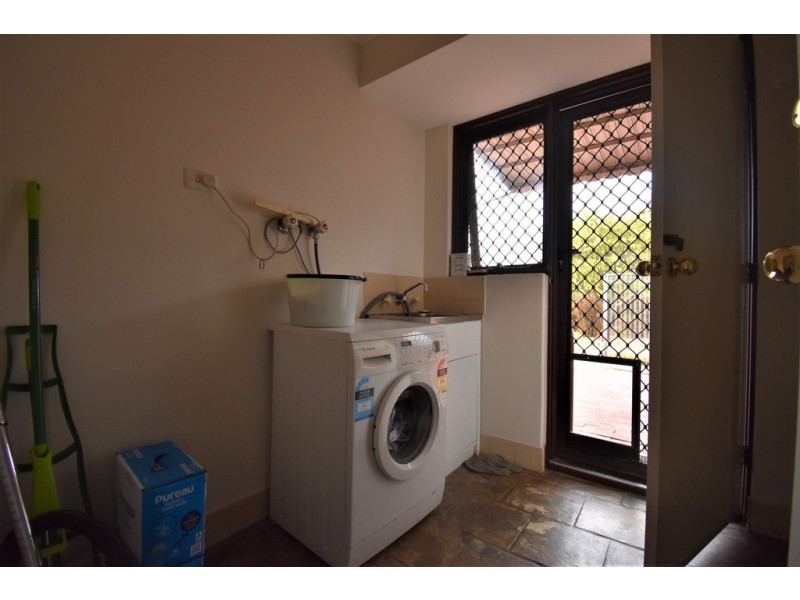 69 Hawford Way, Willetton WA 6155