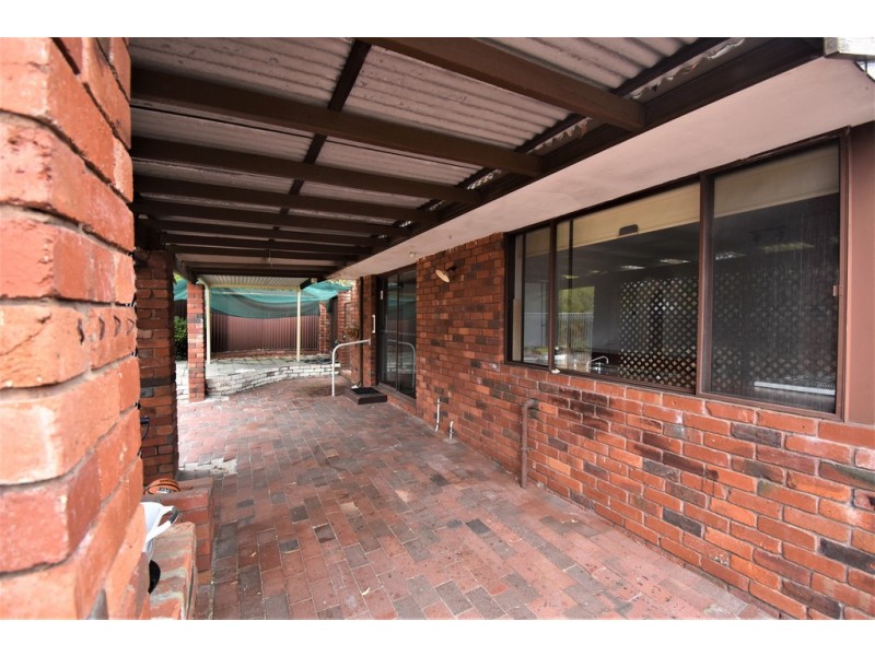 69 Hawford Way, Willetton WA 6155