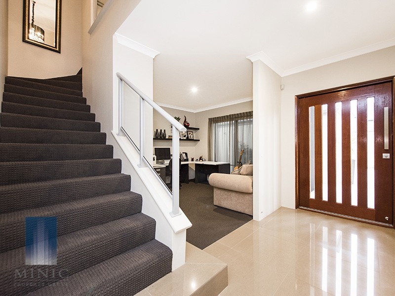 32 Anthus Corner, Waterford WA 6152