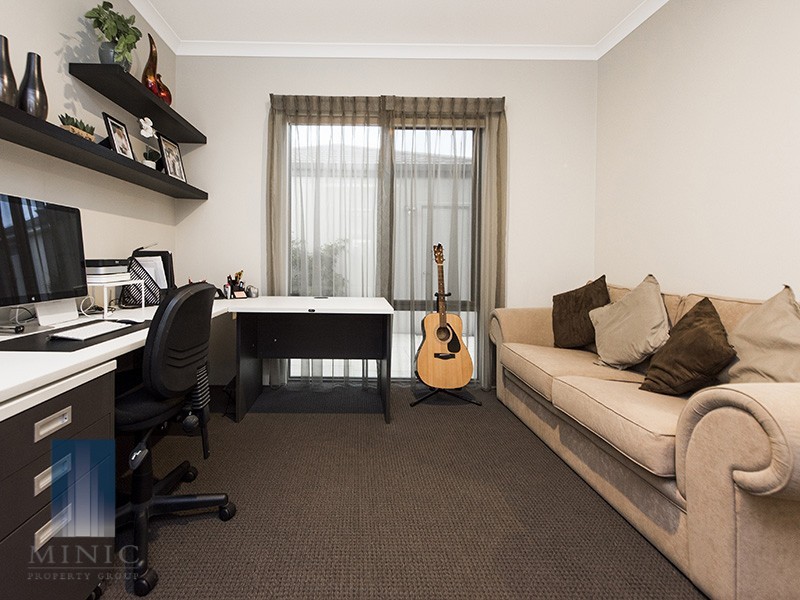 32 Anthus Corner, Waterford WA 6152