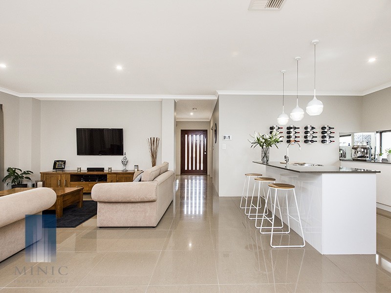 32 Anthus Corner, Waterford WA 6152