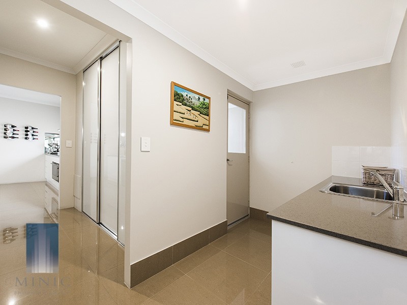 32 Anthus Corner, Waterford WA 6152