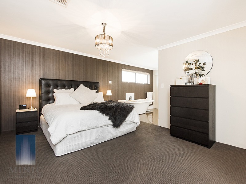 32 Anthus Corner, Waterford WA 6152