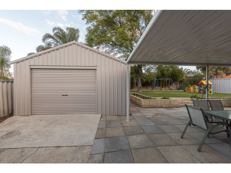 25 Treeby Street, Coolbellup WA 6163