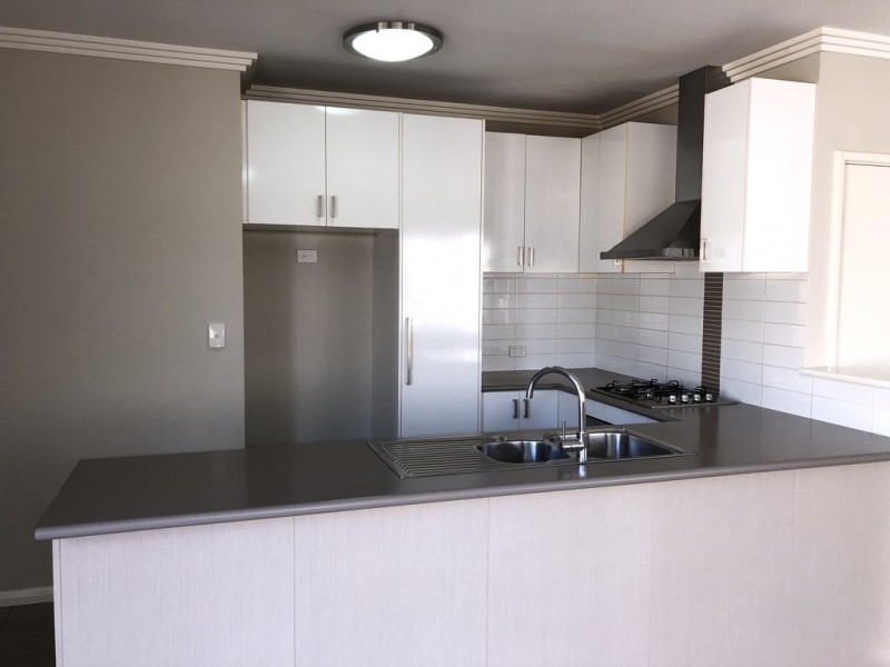 11B Crawford Street, Cannington WA 6107