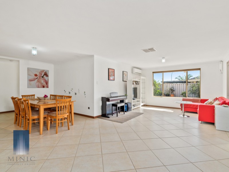 22 Cardiff Loop, Huntingdale WA 6110