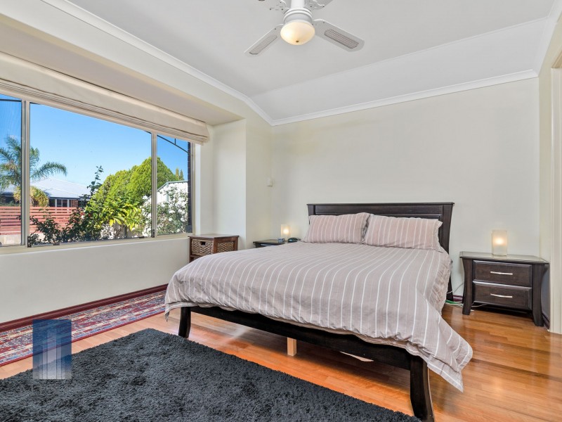 22 Cardiff Loop, Huntingdale WA 6110