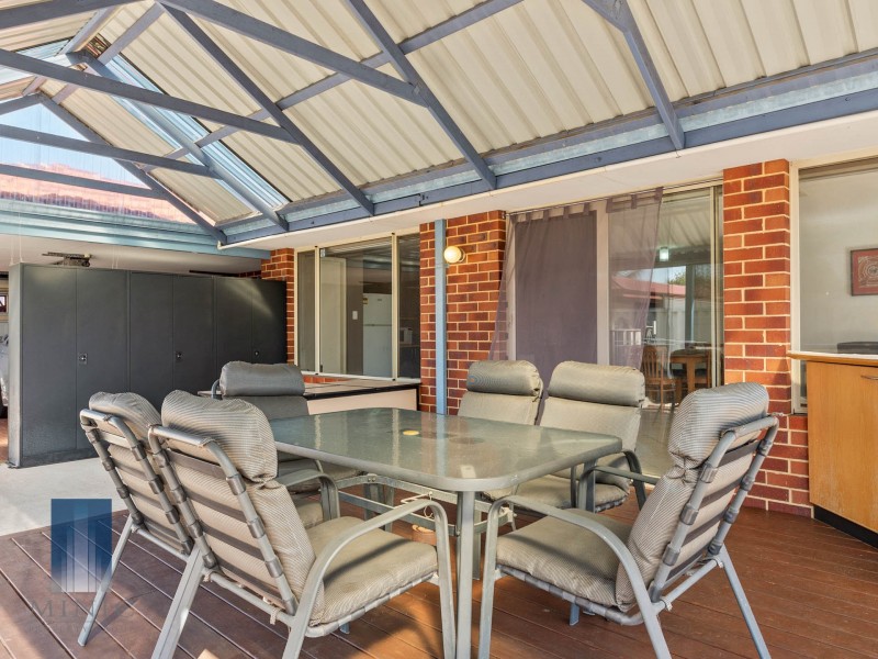 22 Cardiff Loop, Huntingdale WA 6110