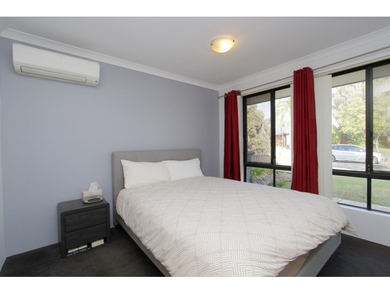 10 Bridal Crescent, Kenwick WA 6107