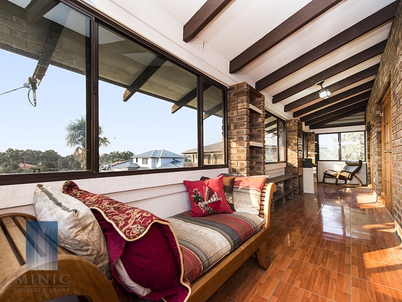 25 Hartung Way, Bull Creek WA 6149
