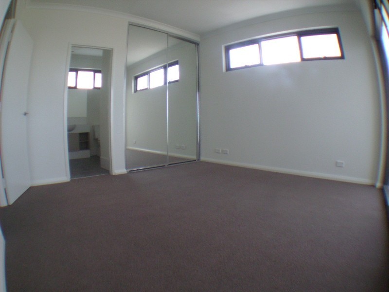 14/19 Junction Blvd, Cockburn Central WA 6164