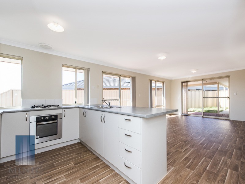 32 Darton Loop, Bertram WA 6167