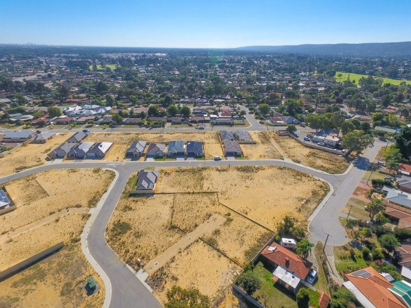 17 Balanda Place, Armadale WA 6112