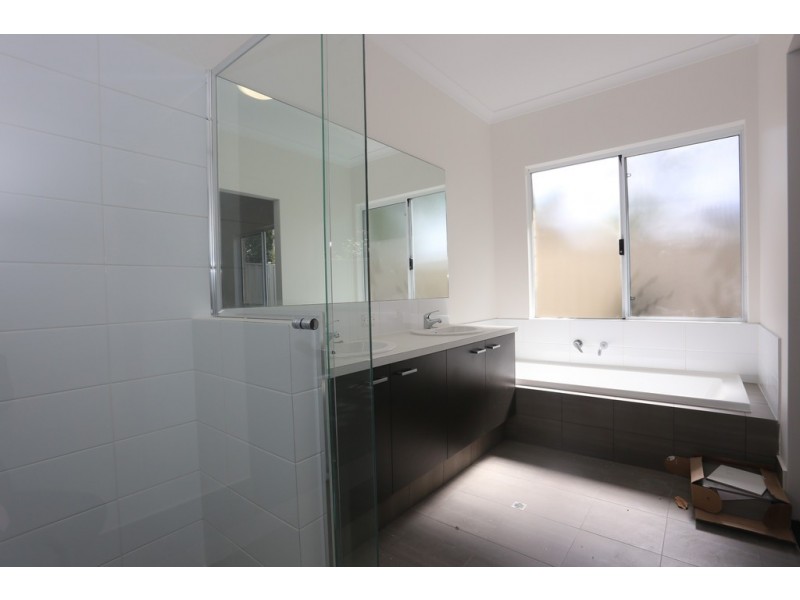 17A Veronica Street, Riverton WA 6148