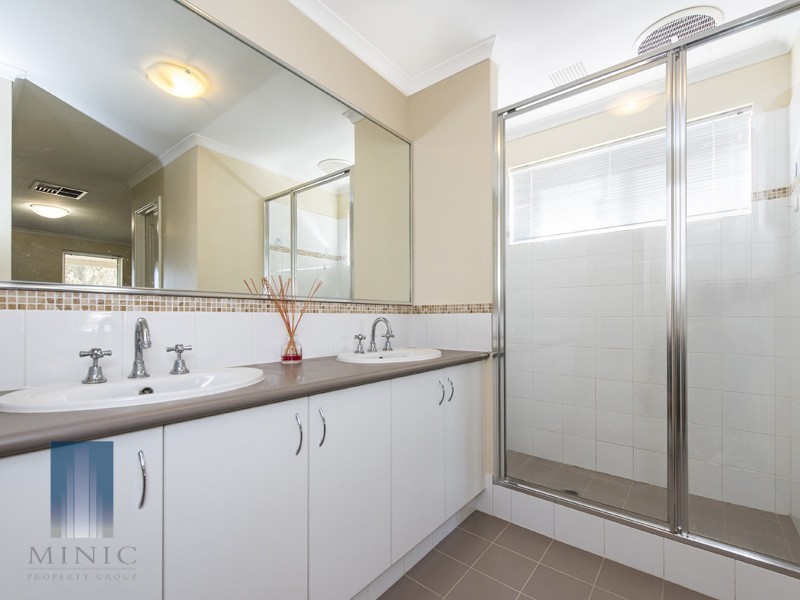 33B Langham Gardens, Wilson WA 6107