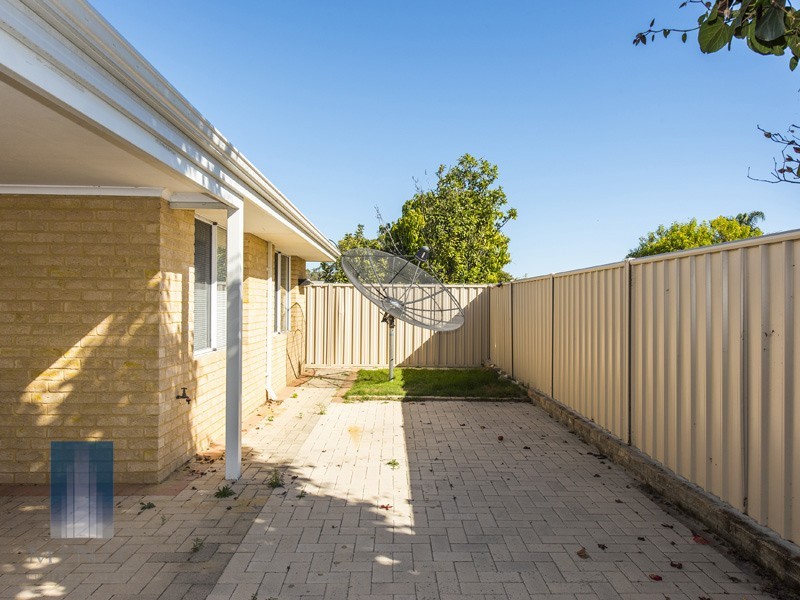 33B Langham Gardens, Wilson WA 6107