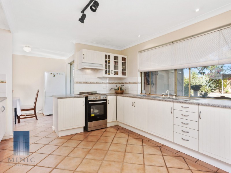 39 Jackson road, Karawara WA 6152