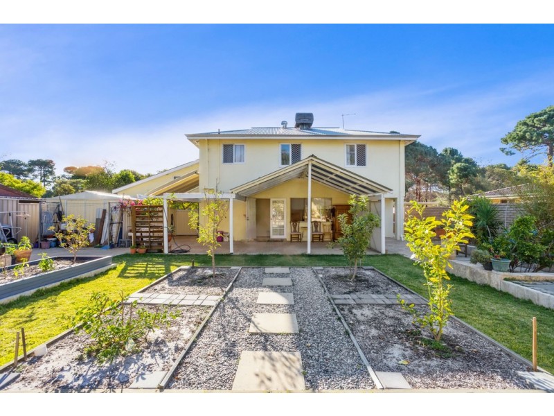 39 Jackson road, Karawara WA 6152