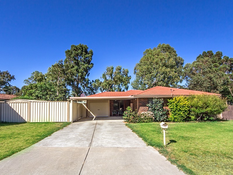 7 Montrose Circle, Camillo WA 6111