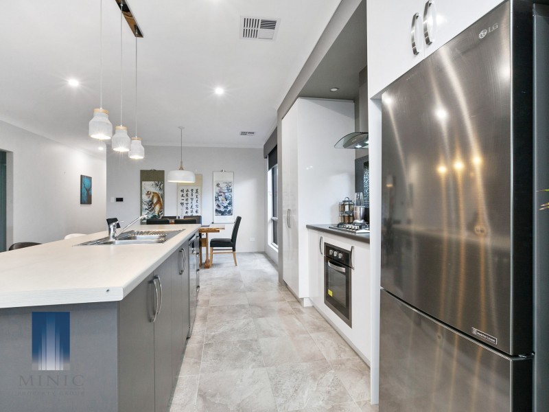 7 Bromsgrove Street, Wellard WA 6170