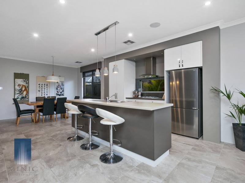 7 Bromsgrove Street, Wellard WA 6170