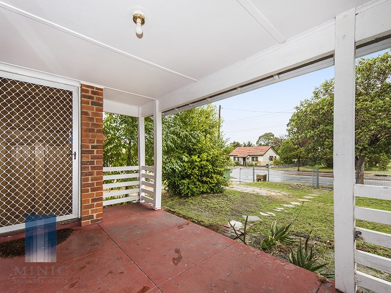 285 Hardey Road, Cloverdale WA 6105