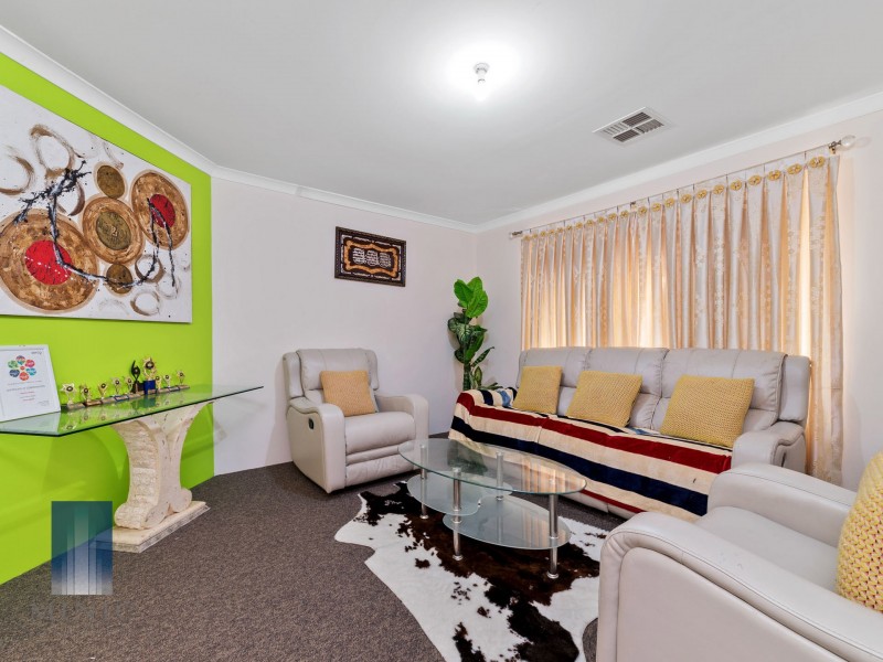 26 Fulmar Way, Seville Grove WA 6112