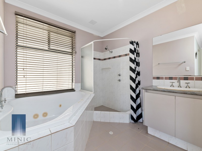 26 Fulmar Way, Seville Grove WA 6112