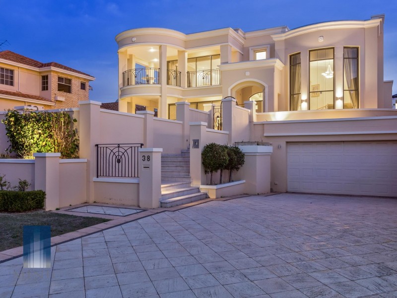 38 Riley Road, Kardinya WA 6163