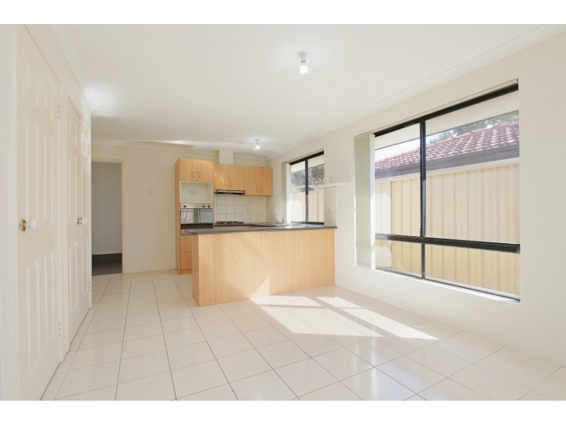 8 Bridal Crescent, Kenwick WA 6107