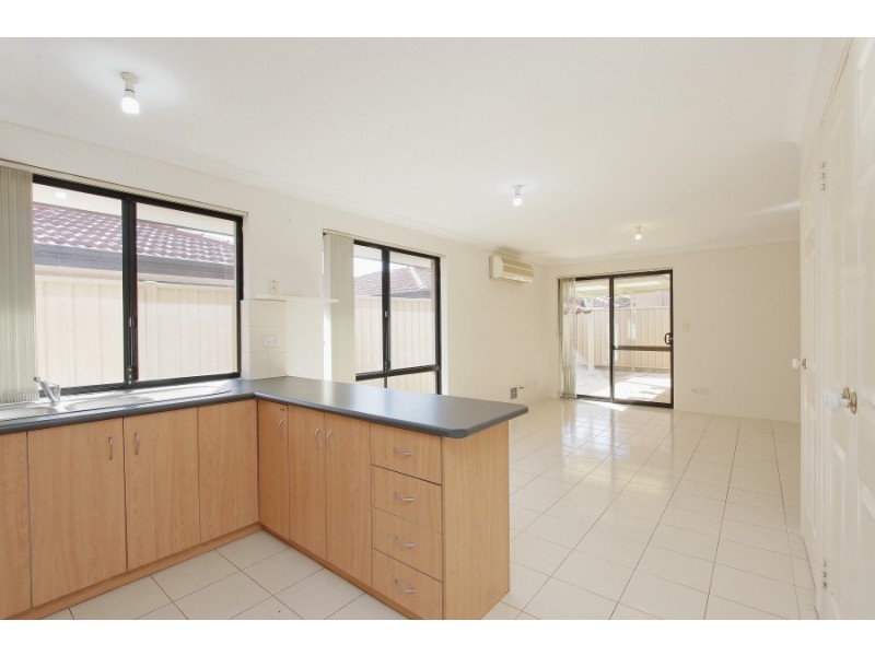 8 Bridal Crescent, Kenwick WA 6107