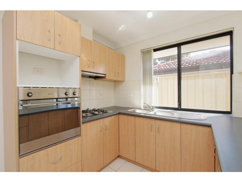 8 Bridal Crescent, Kenwick WA 6107