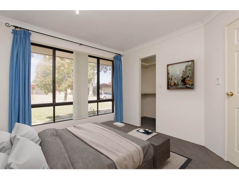 8 Bridal Crescent, Kenwick WA 6107