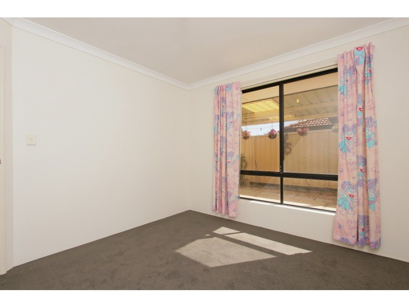 8 Bridal Crescent, Kenwick WA 6107