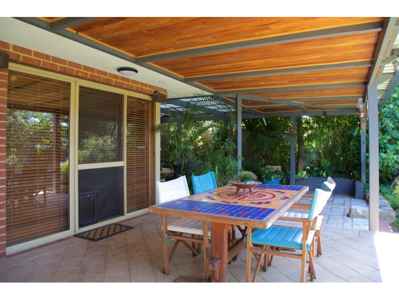 85 Parry Avenue, Bull Creek WA 6149