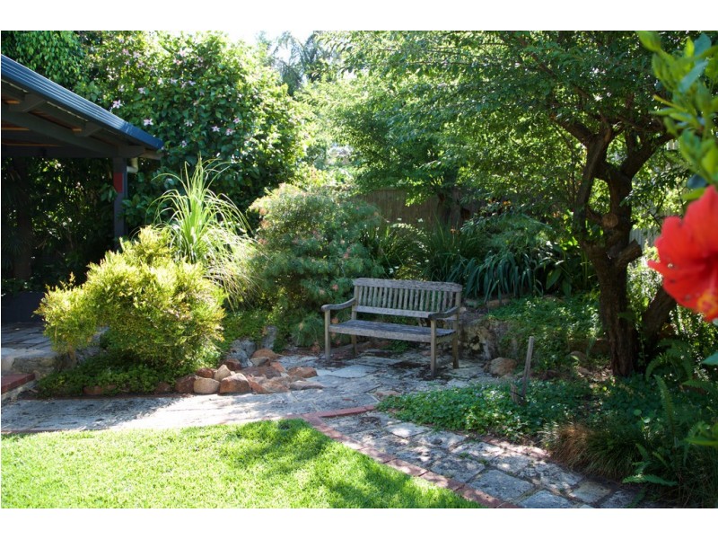 85 Parry Avenue, Bull Creek WA 6149